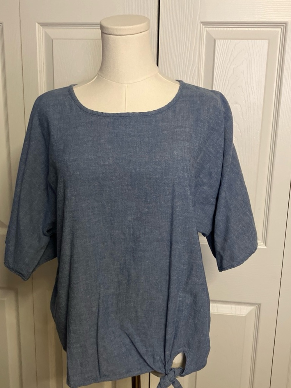 Relaxed Blue Scoop Neck Tunic with Side Tie